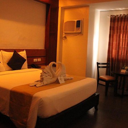 Grace Crown Hotel Angeles Ngoại thất bức ảnh