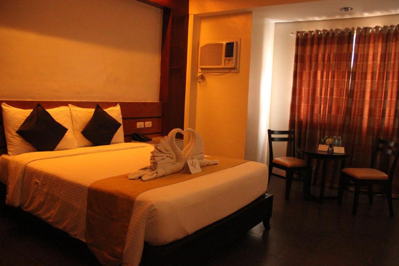 Grace Crown Hotel Angeles Ngoại thất bức ảnh